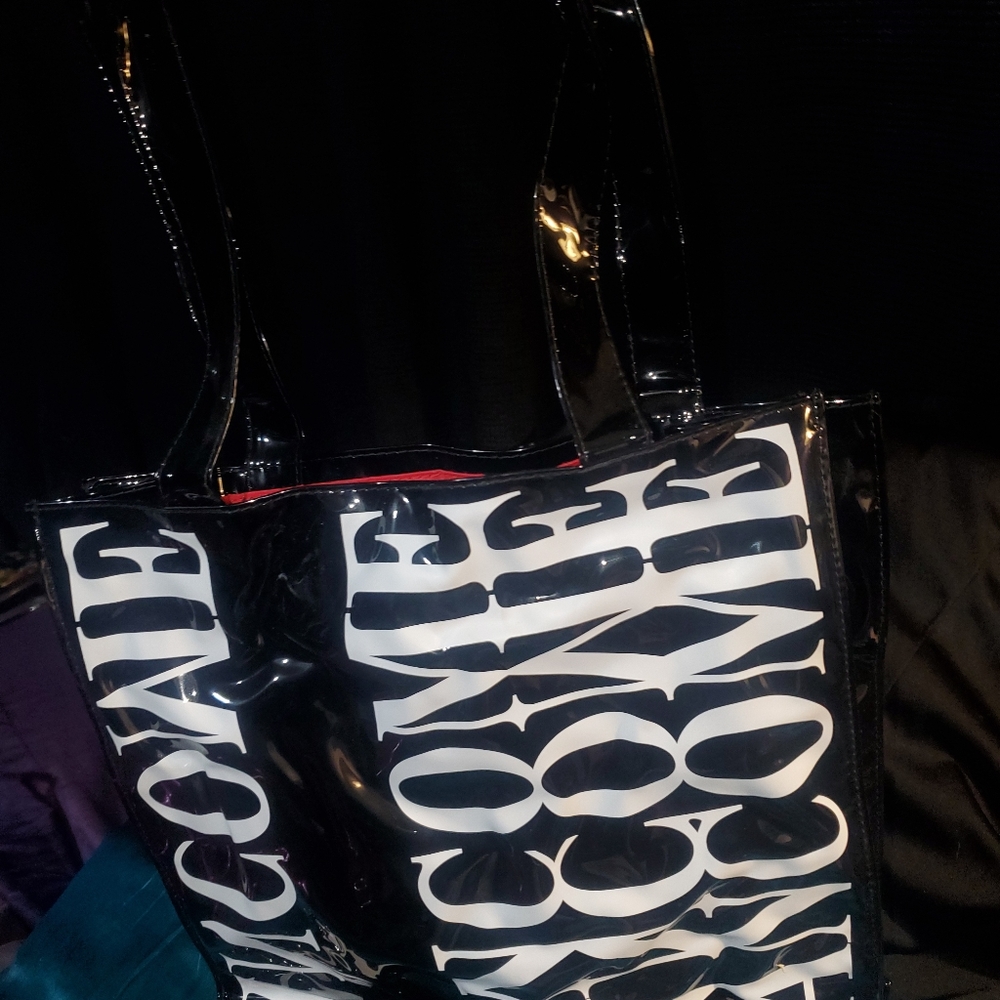 Bags - Picture 3 of 7